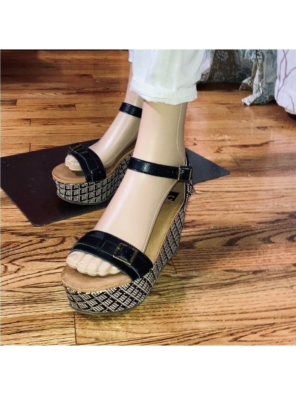 BC SHOES PLATFORM WEDGES SANDALS BLACK AND WHITE LANYARD CROSS STICH RETRO 7